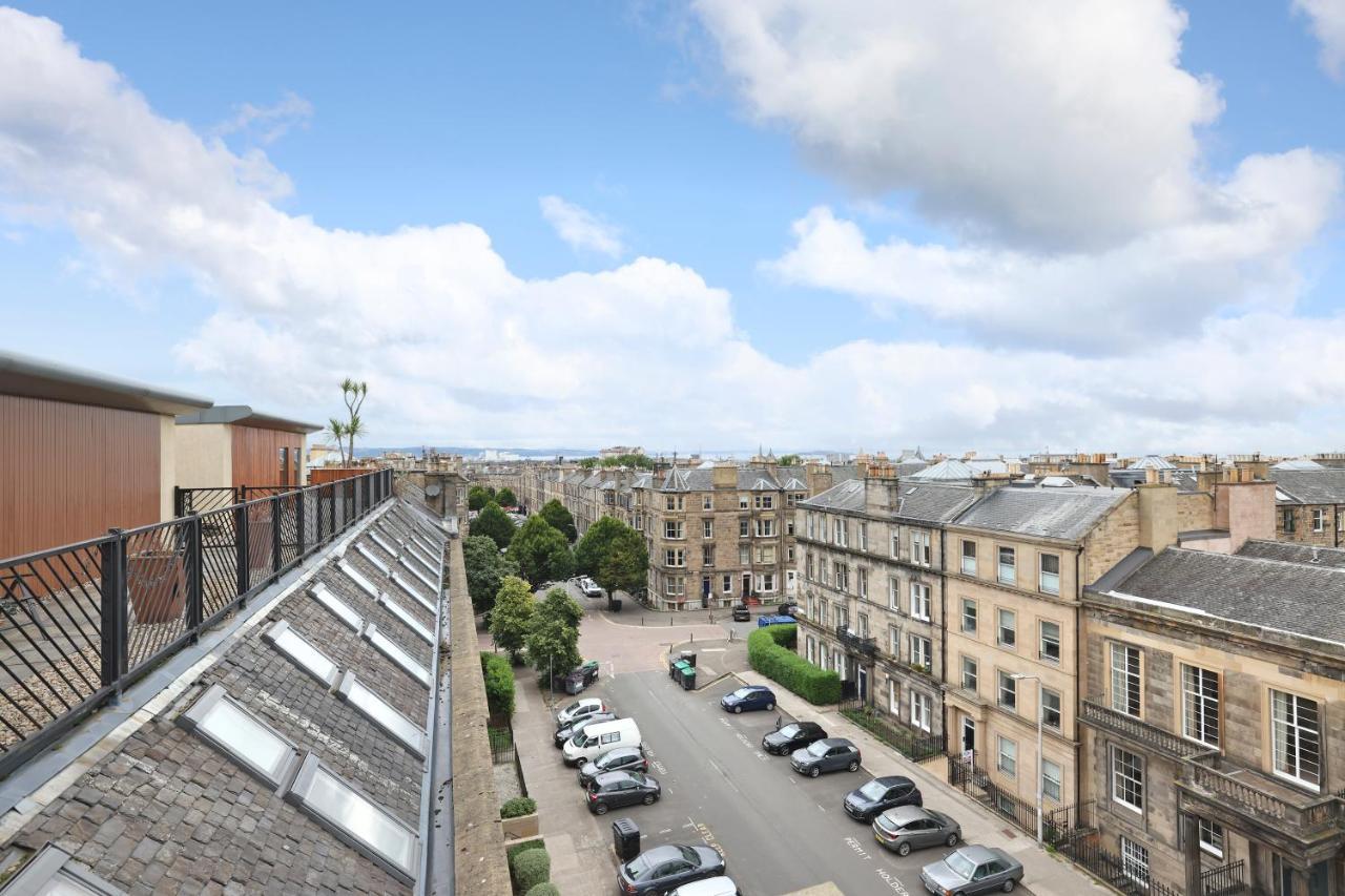 Joivy Spacious 2 Bed,2 Bath Flat, Free Parking And Rooftop Terrace Edinburgh Bagian luar foto
