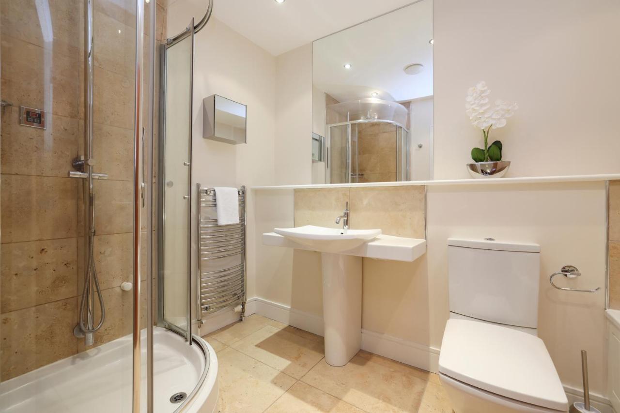Joivy Spacious 2 Bed,2 Bath Flat, Free Parking And Rooftop Terrace Edinburgh Bagian luar foto