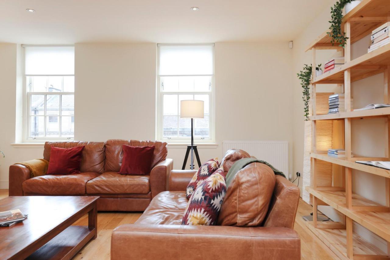Joivy Spacious 2 Bed,2 Bath Flat, Free Parking And Rooftop Terrace Edinburgh Bagian luar foto